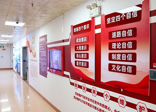 强化标杆引领，推进阵地建设